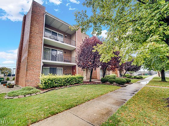 3rd image of 10904 S Keating Ave APT 2A