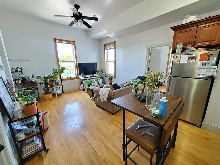 183 Columbia St #204 — Photo 1