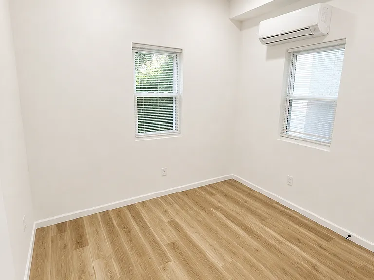 1527 W Westmoreland St — Photo 13