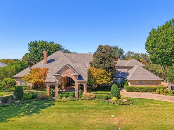 6200 Forest Highlands Dr, Fort Worth, TX 76132