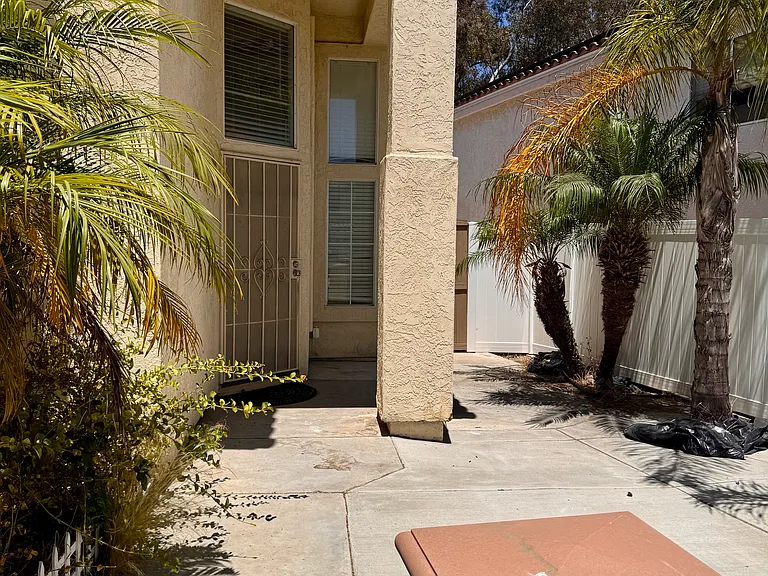 565 Kiley Rd — Photo 2
