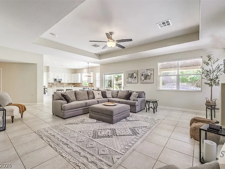 4737 Barcelona Ridge Ct — Photo 10
