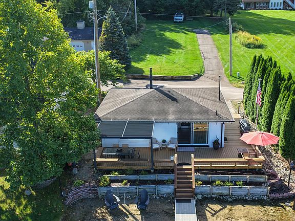 4th image of 10062 Walnut Dr