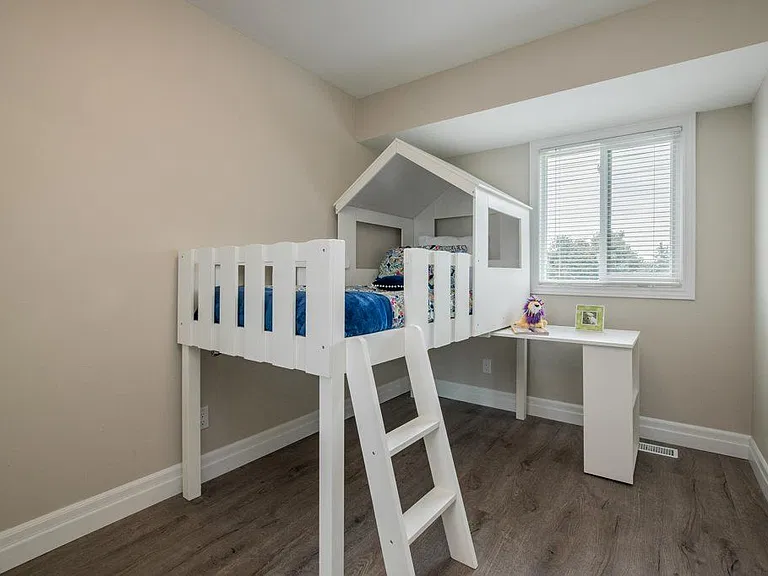 111 Amherst Dr — Photo 14