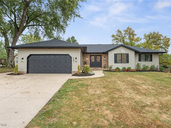 1327 44th St NE, Canton, OH 44714