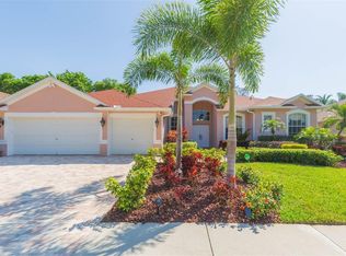 2525 Centennial Falcon Dr, Valrico, FL 33596