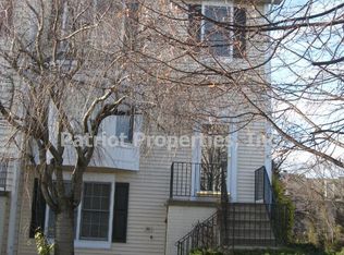 14525 Sully Lake Ct, Centreville, VA 20120