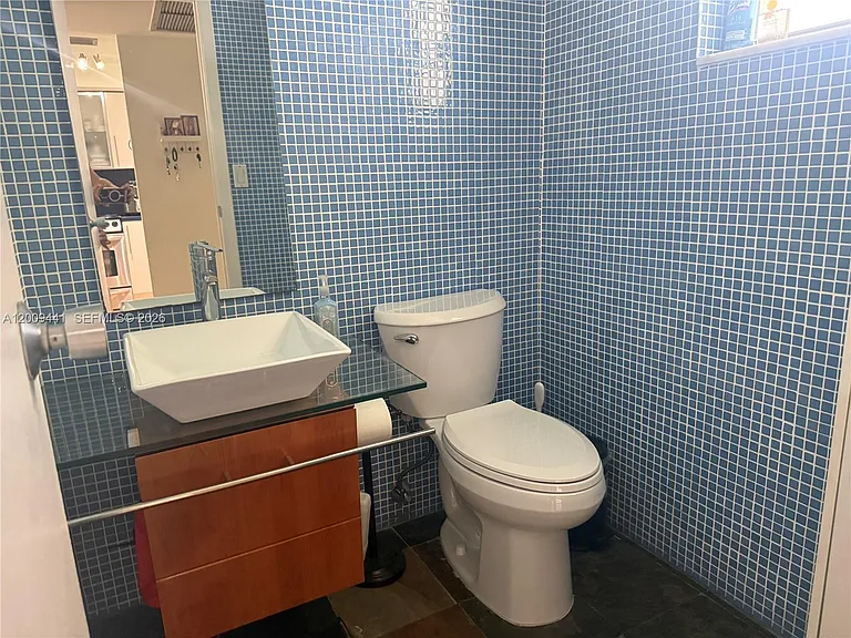 100 Edgewater Dr #236 — Photo 10