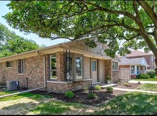 473 N Highview Ave, Elmhurst, IL 60126