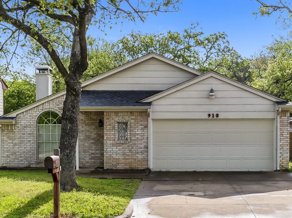 910 Blue Jay Dr
