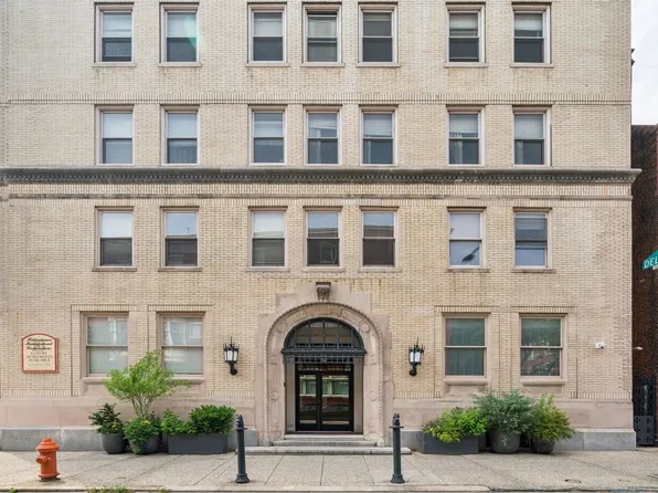 Delancey Place, 326 S 19th St APT 10B, Philadelphia, PA 19103