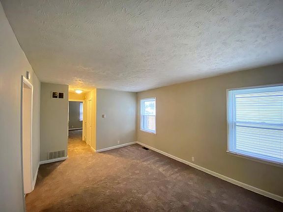 3rd image of 2224 S Villa Ave