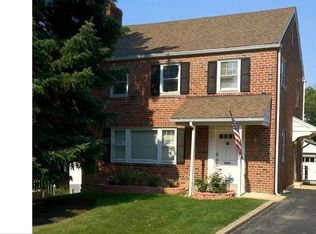 817 Grove Pl, Havertown, PA 19083