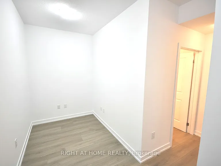 450 Dundas St E #306 — Photo 10