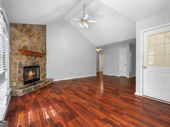 4th image of 150 Marsha Way