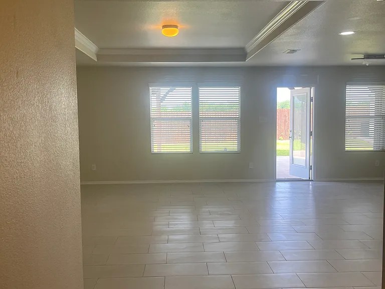 704 Rivers Creek Ln — Photo 27