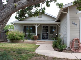 267 Sunset Ave, Oak View, CA 93022