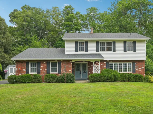 15 Bradner Drive, Warwick, NY 10990