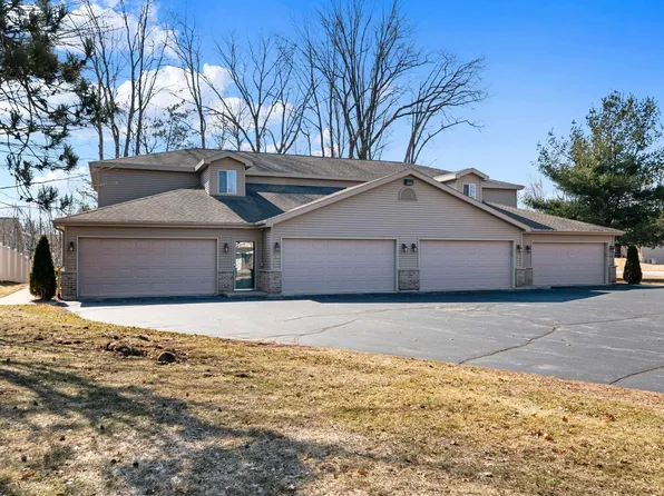 1497 Snow Shoe Trl, Suamico, WI 54173