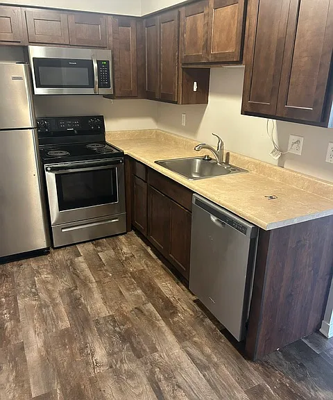 1940 E Donna St #5 — Photo 4
