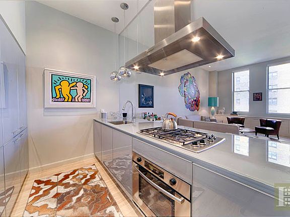 3rd image of 420 W 25th St APT 5A