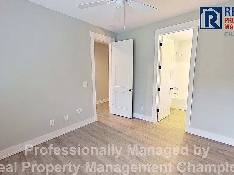 331 McIvers Aly — Photo 5