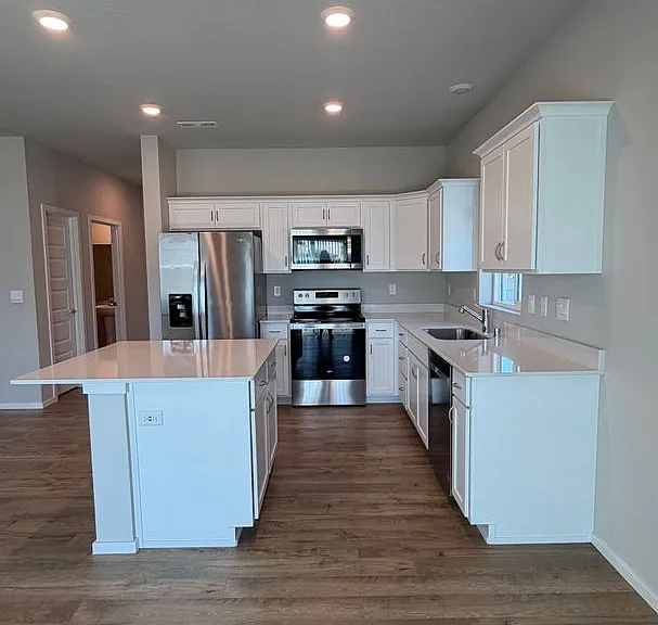 931 S Zeelar St — Photo 5