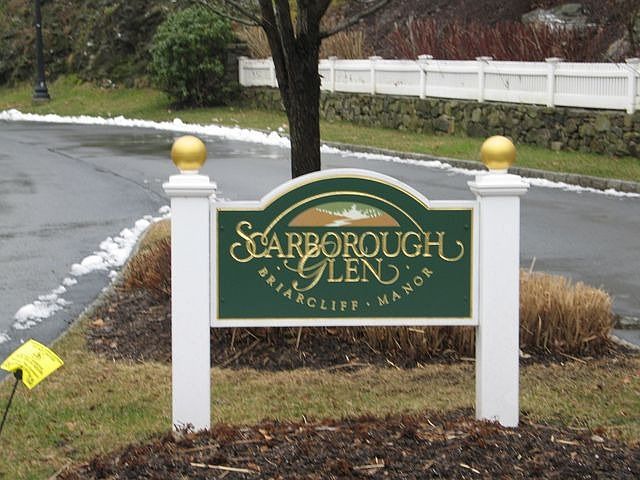 1st image of 209 Glenwood Dr #209