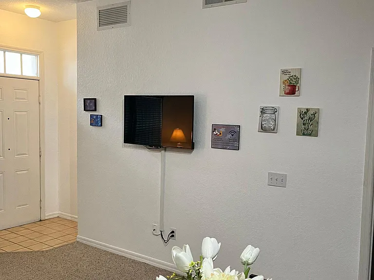 2616 Lodi Cir #104 — Photo 13