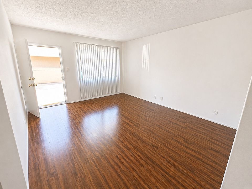 1st image of 9331 Washburn Rd #4