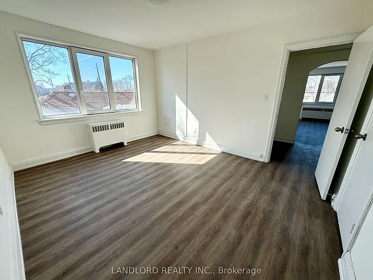 36 Wood Glen Rd #302 — Photo 11