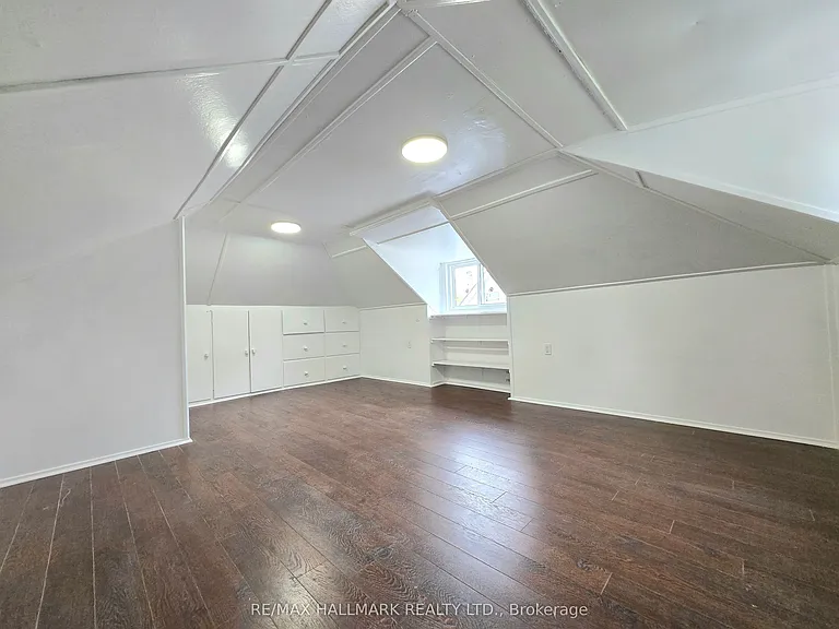 49 Hunt Ave — Photo 10