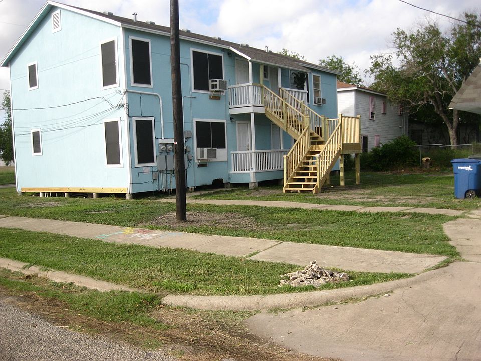2nd image of 2102 Stillman Ave