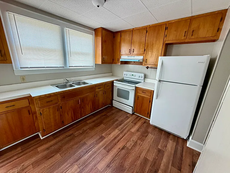 402 W Edgerton St — Photo 4