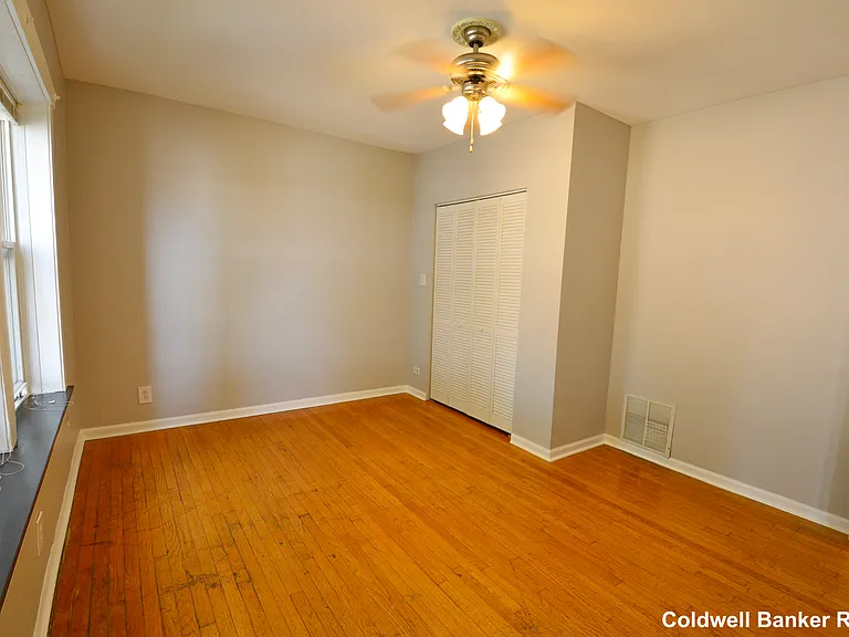 3945 W Schubert Ave #1E — Photo 6