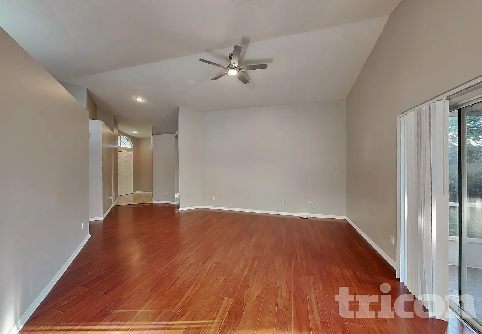 529 Greg Street Valrico FL — Photo 4