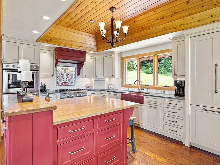 682 Ski Valley Rd — Photo 11