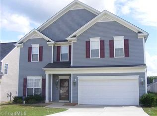 913 Thorncroft Rd, Greensboro, NC 27406
