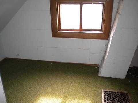 2nd image of 1942 S 6th St