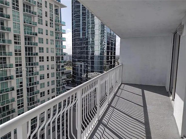 1200 Brickell Bay Dr #2005 — Photo 3