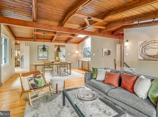 7702 Poplar Tree Ln, Falls Church, VA 22042