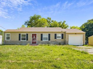 11312 Highridge Dr, Independence, MO 64052