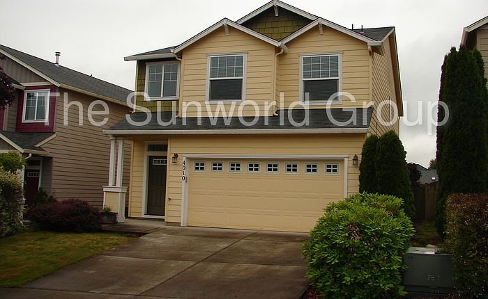 1st image of 4010 NE 91st St