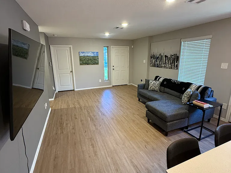 17802 Pemswood Dr — Photo 6