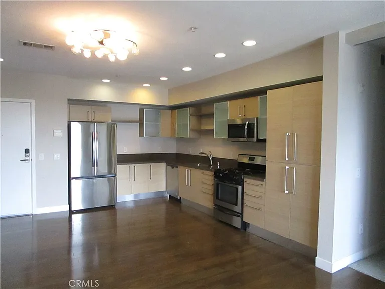 1234 Wilshire Blvd #509 — Photo 6