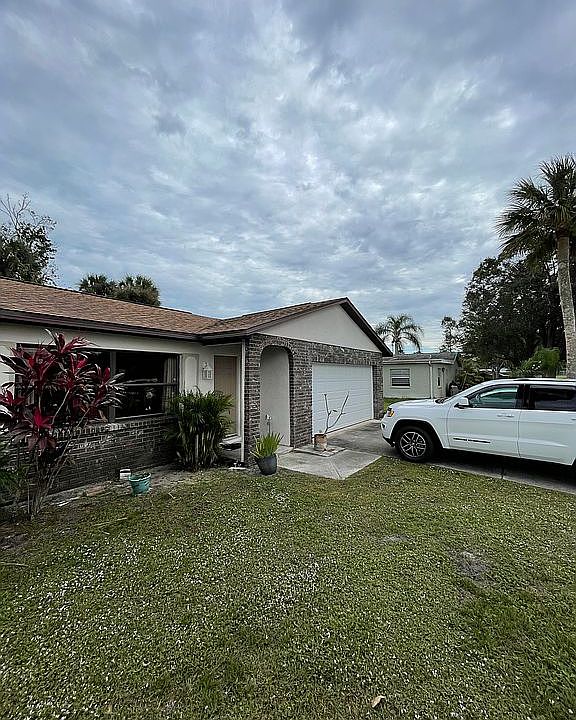 1st image of 1332 Canterbury Ln