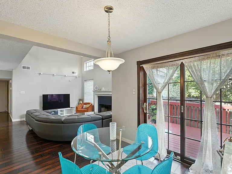 1426 Harmony Ln — Photo 11