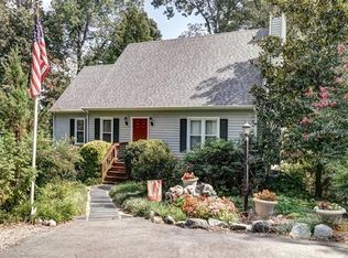 8701 W Huguenot Rd, North Chesterfield, VA 23235