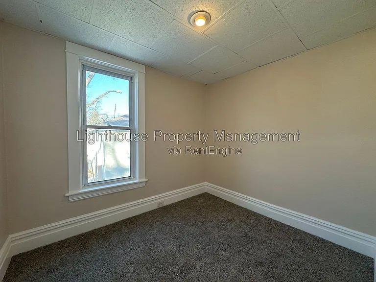 2550 Crozier Ave — Photo 11