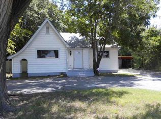 5136 N Broadway Ave, Wichita, KS 67219